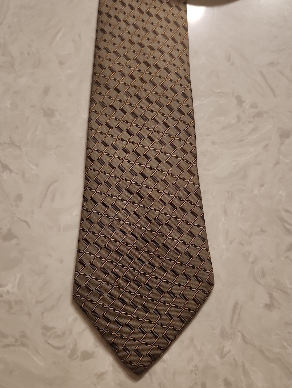 Hermes Paris Men's Brown Patterned 100% Silk Tie